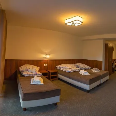 住宿加早餐酒店 U Hanki Ciche Małe